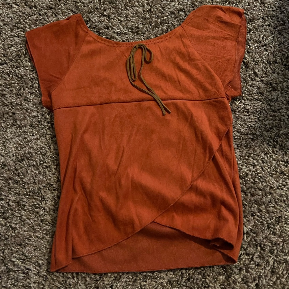 Amy Byer top
